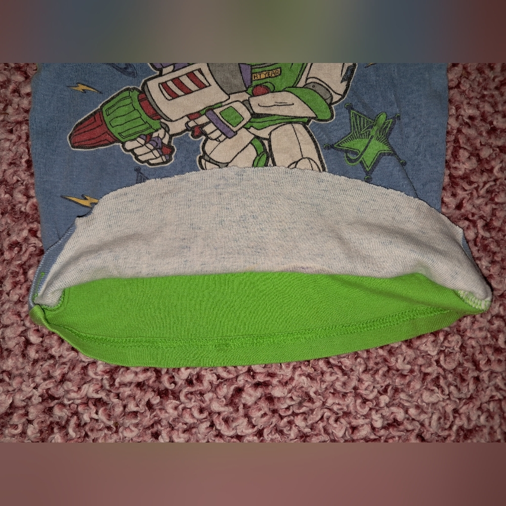 Buzz Lightyear sleep shirt - Picture 5 of 6